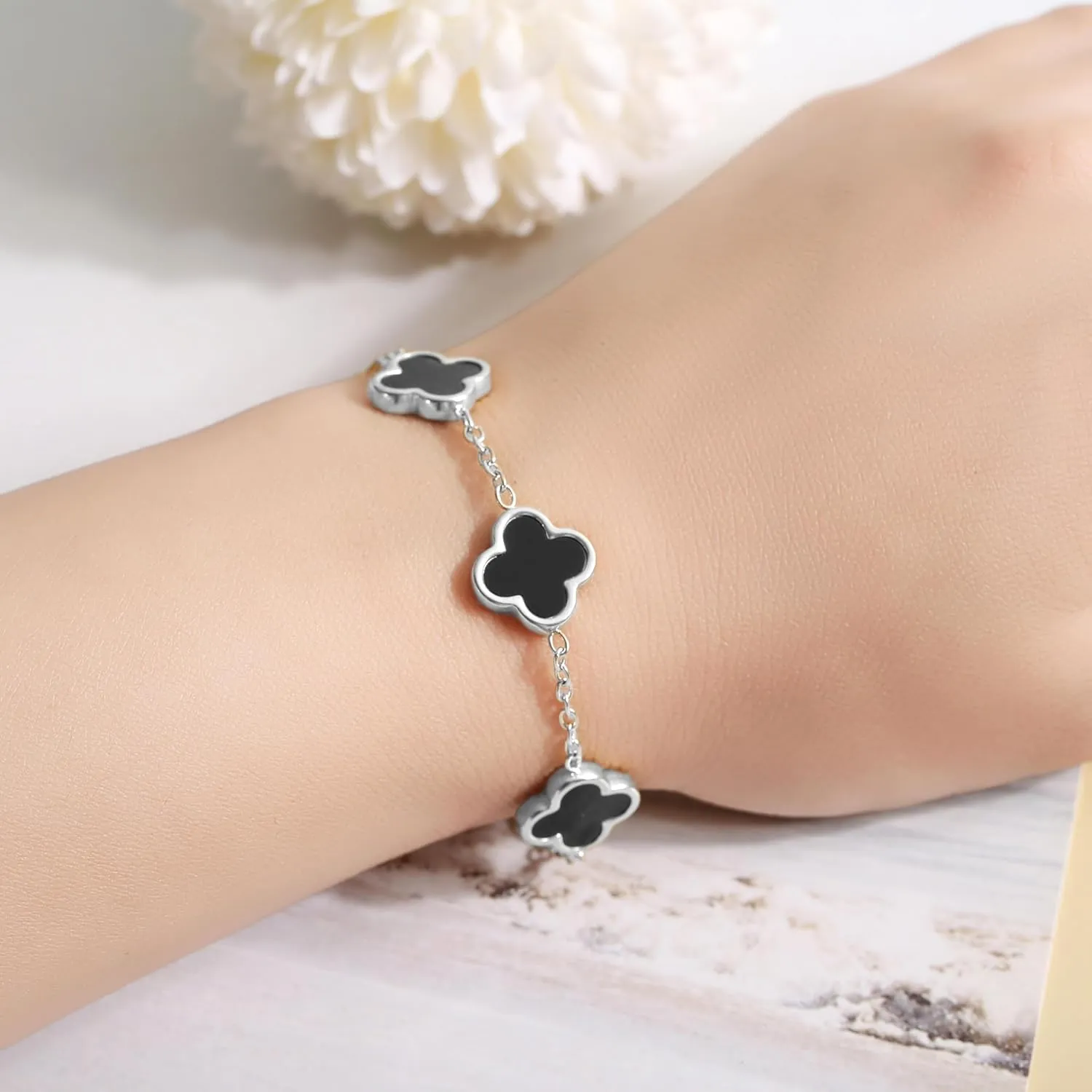 18K Gold bracelets for women Clover Bracelet Set 2Pcs White Flower Bangle Bracelet Lucky Four Leaf Stackable Bracelets Jewelry Gifts Trendy for Women non Tarnish