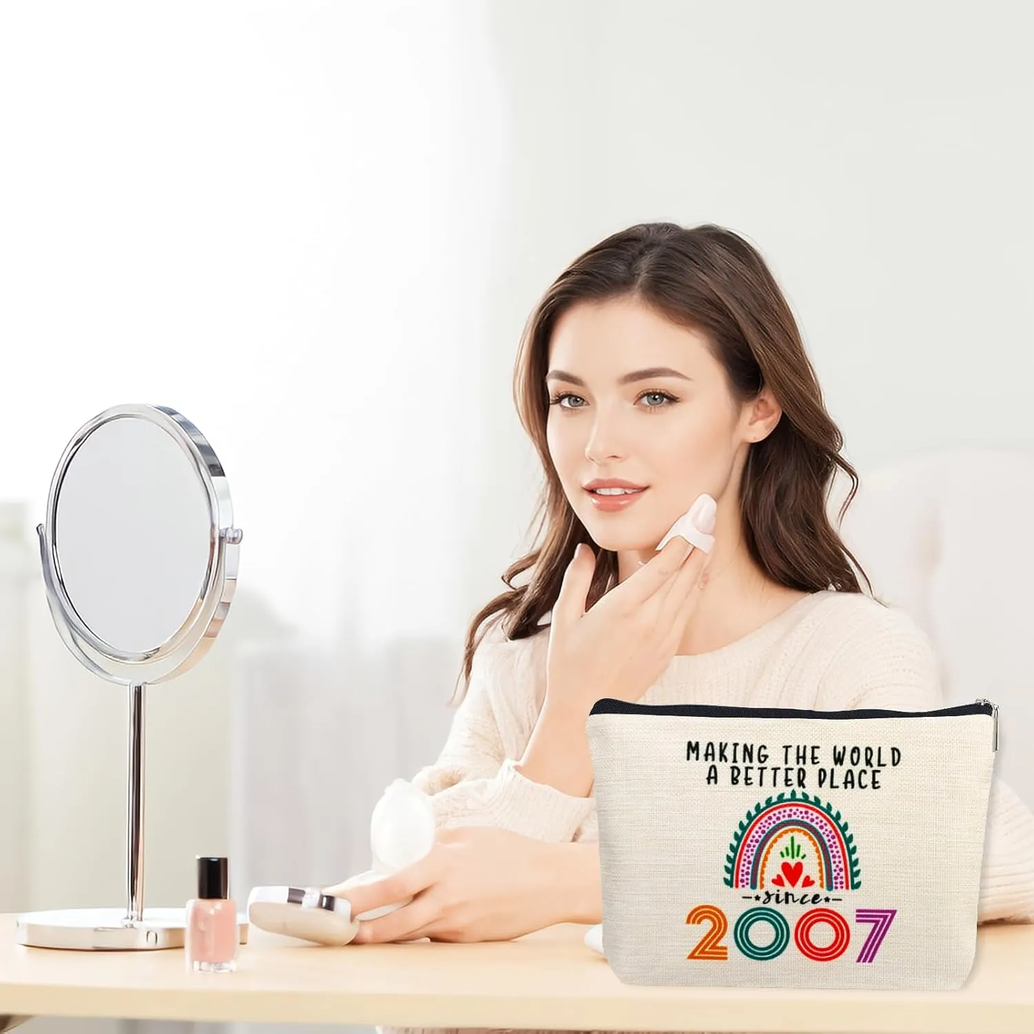 18th Birthday Gifts for Girls Makeup Bags, 2007 Happy 18th Birthday Decorations for Teen Girls, 18 Year Old Girl Birthday Gifts for Daughter, Sister, Granddaughter, Cosmetic Travel Pouch, Christmas