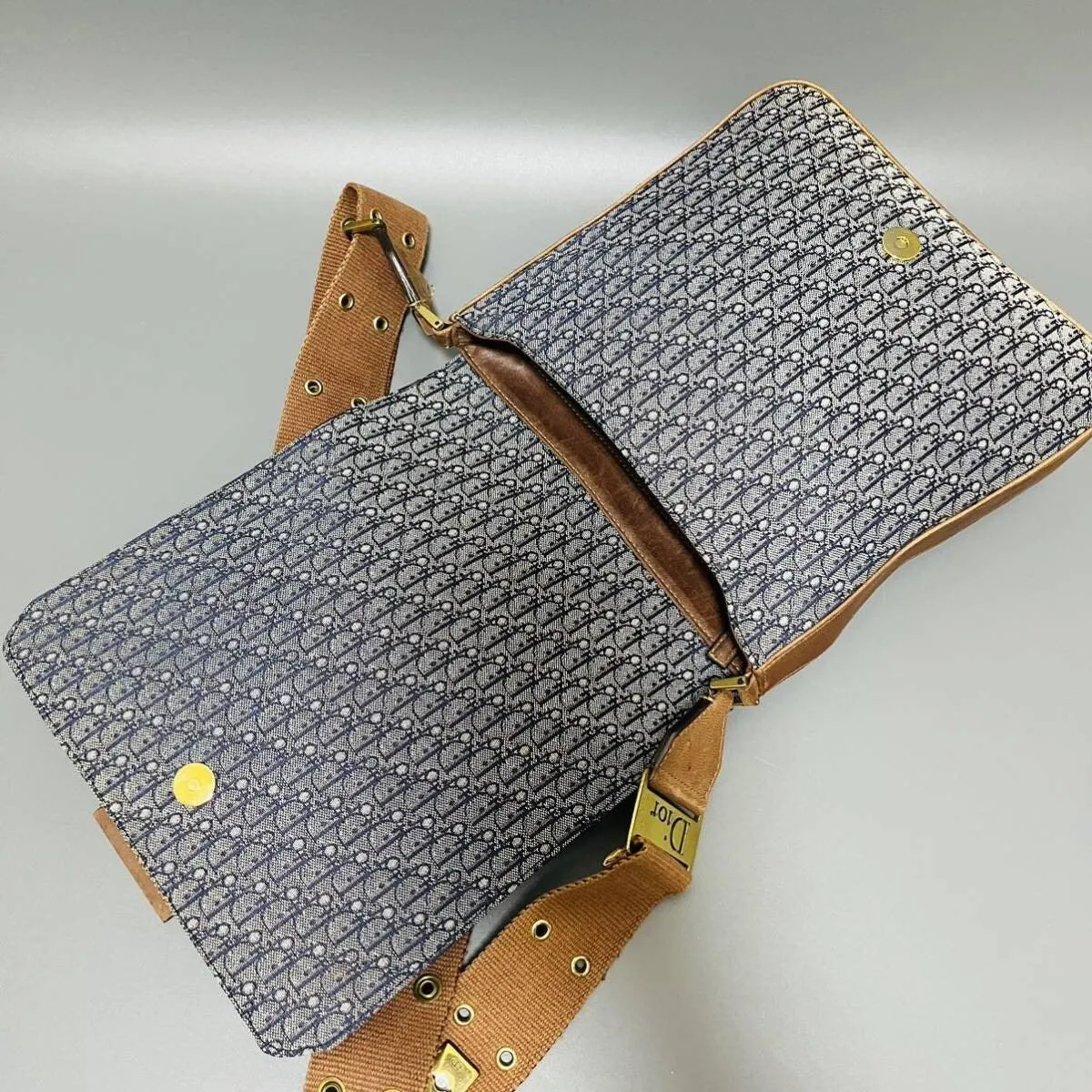 Christian Dior Monogram Street Chic Messenger Shoulder Bag Leather Tan