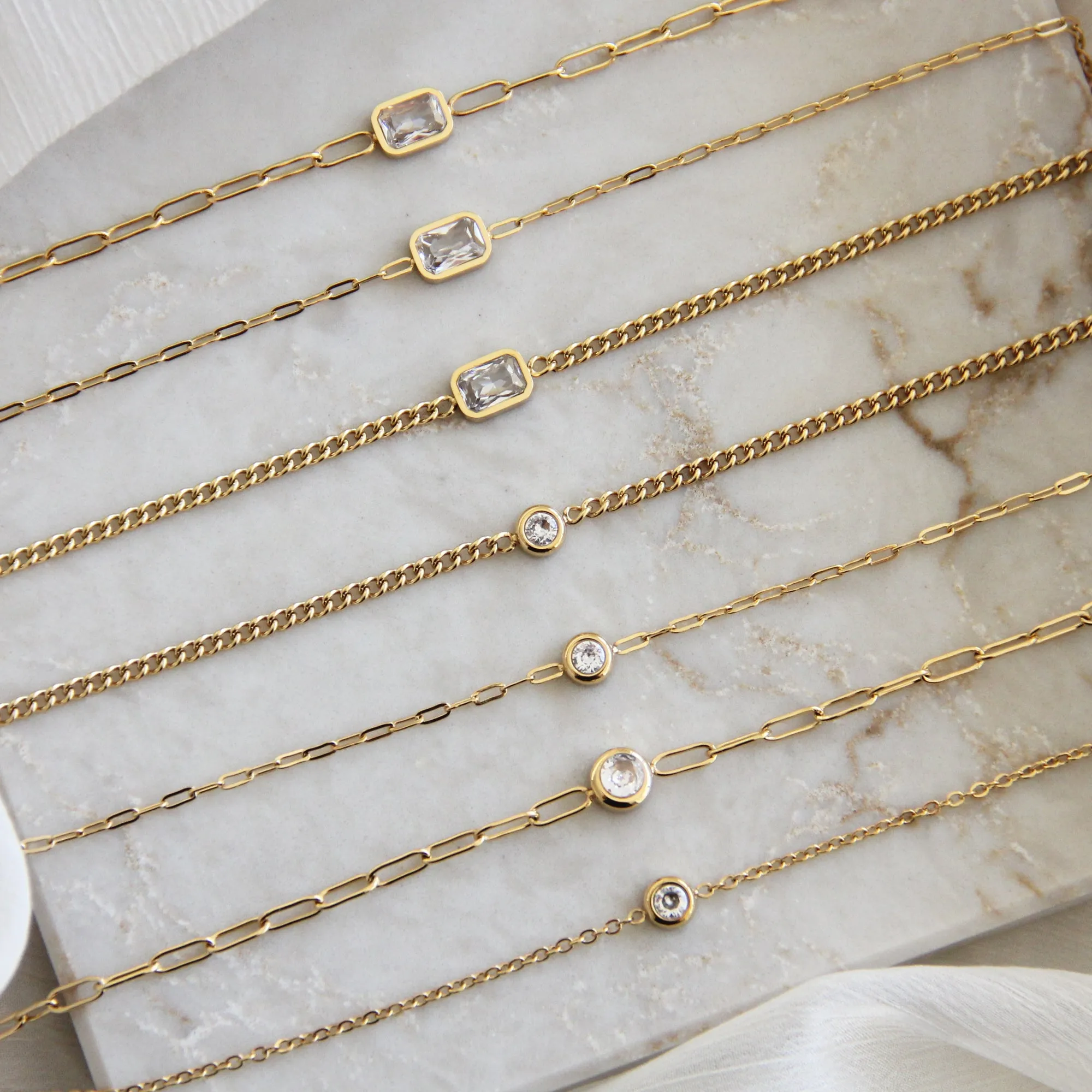 CZ BEZEL CHAIN BRACELET