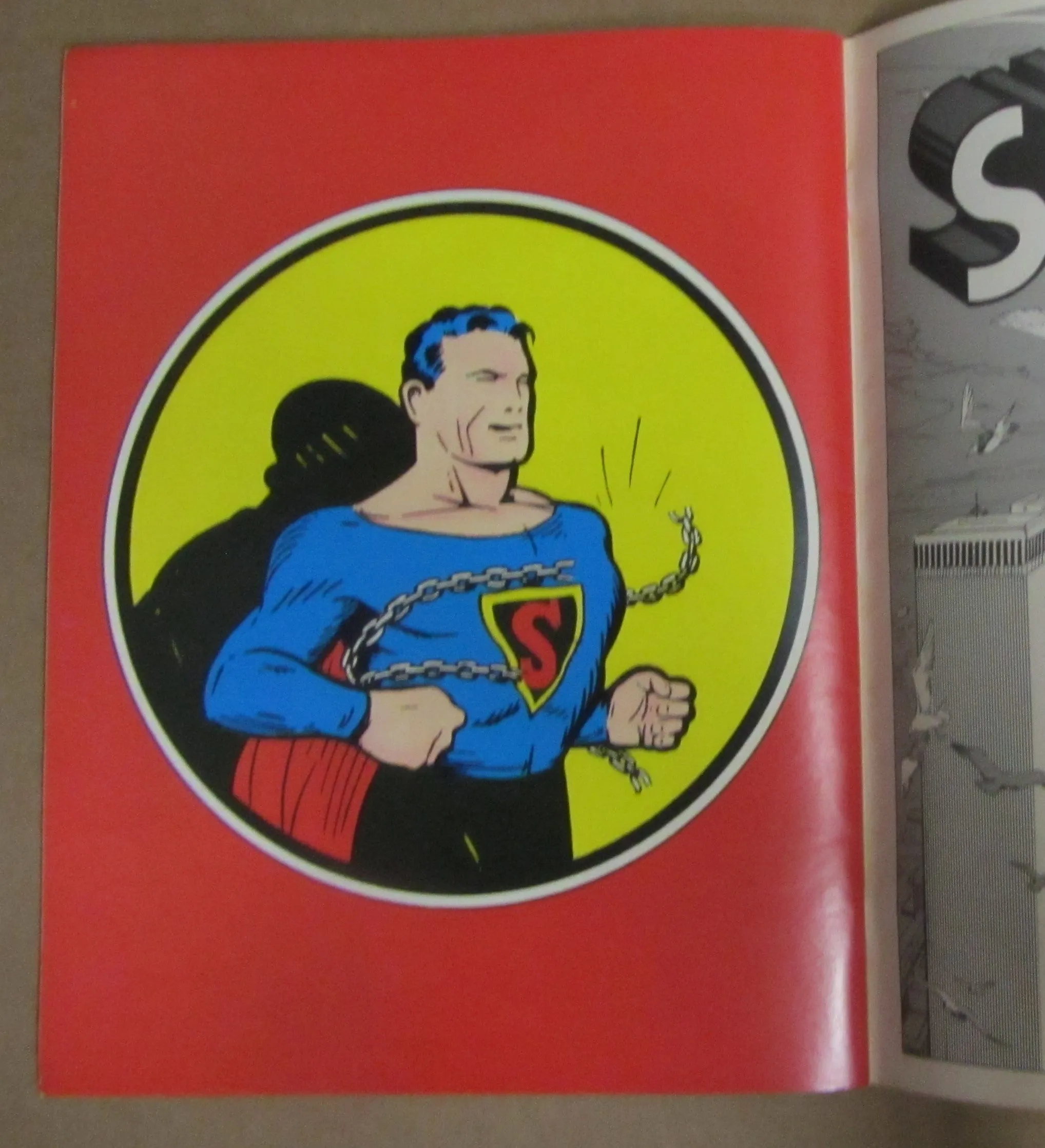 DC SUPERMAN GIANT "FAMOUS 1ST EDITION" - GOOD CONDITION