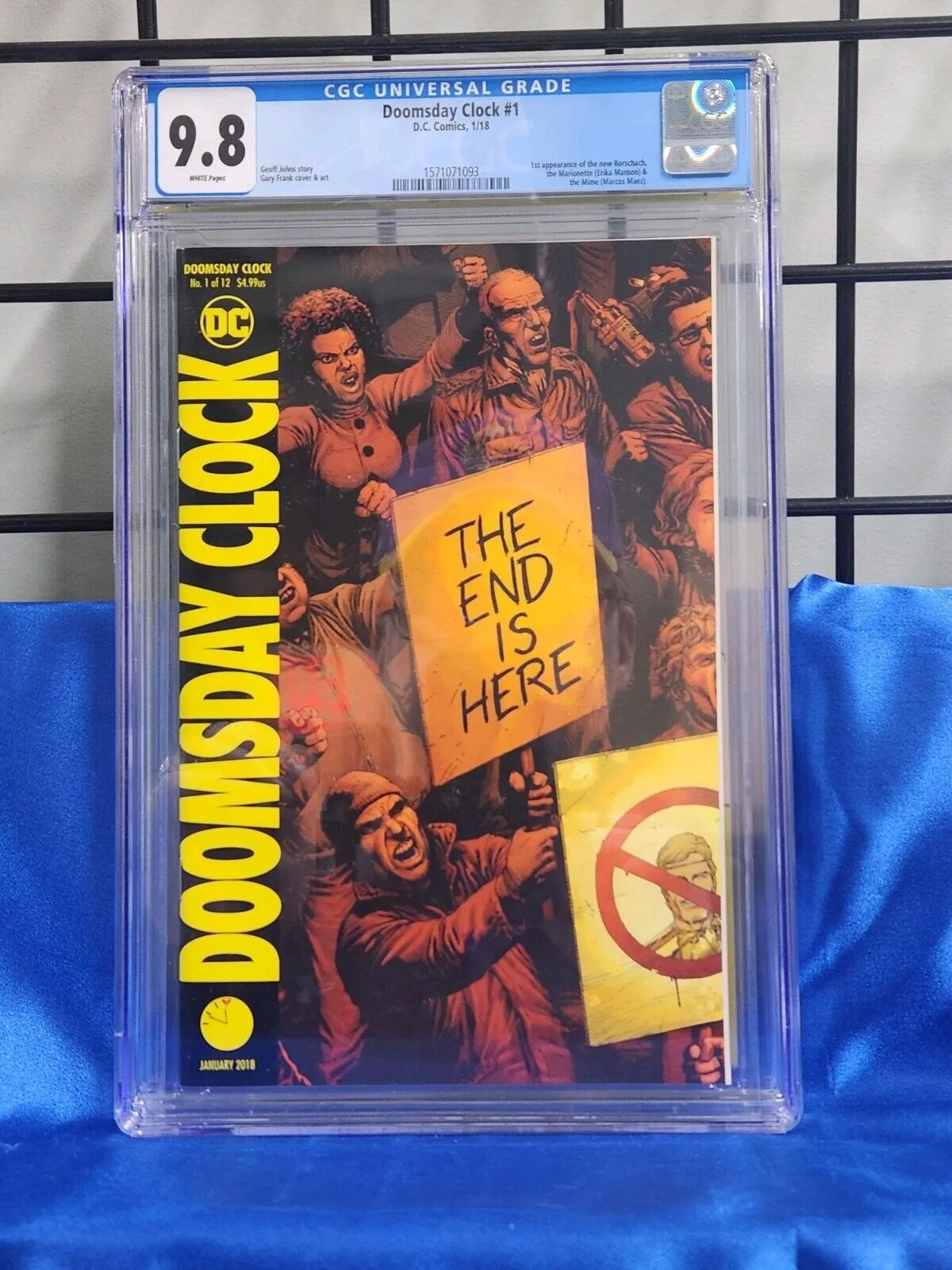 Doomsday Clock #1 CGC 9.8 2018.We Combine. We Pack Well