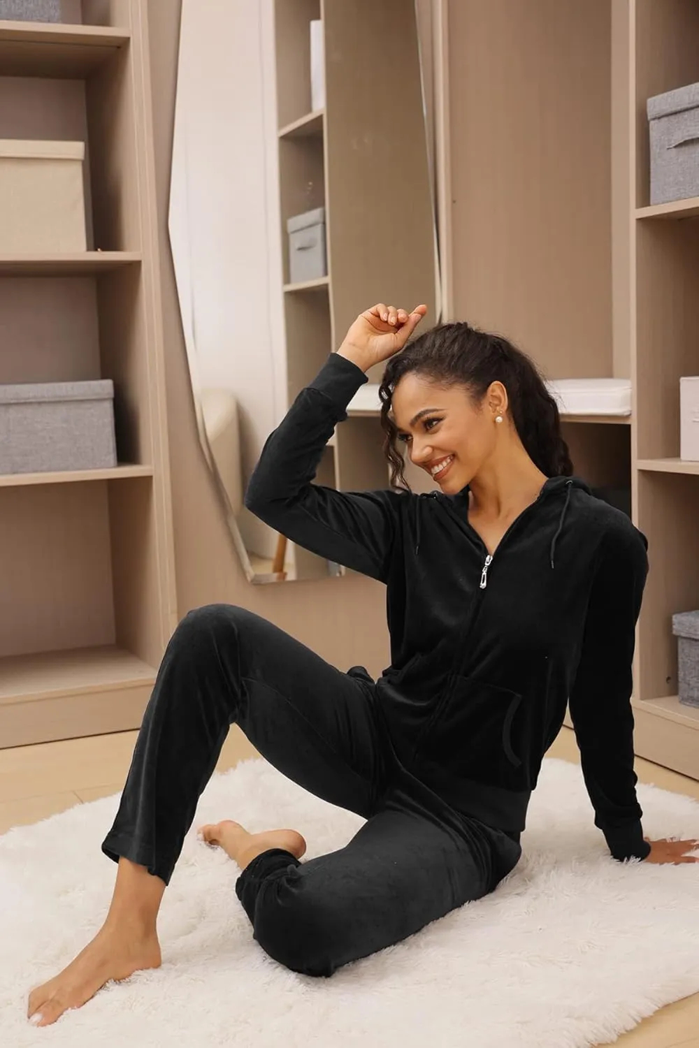 Facitisu Tracksuit for Women Set 2 Piece Joggers Velour Jogging Sweat Outfits Hoodie and Sweatpants Set