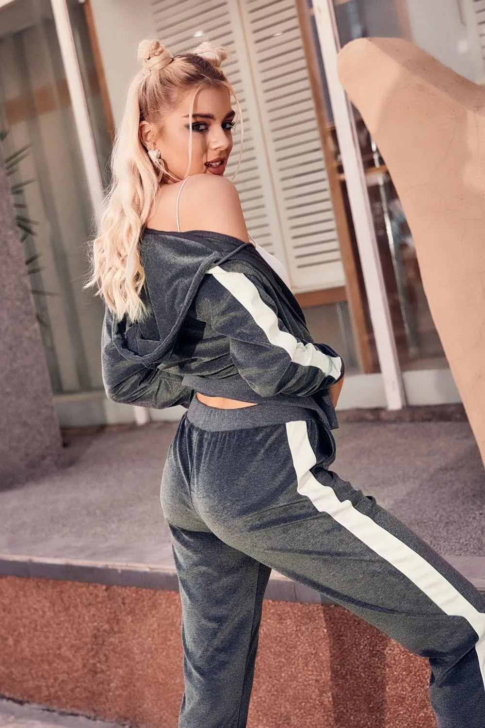 Facitisu Tracksuit for Women Set 2 Piece Joggers Velour Jogging Sweat Outfits Hoodie and Sweatpants Set