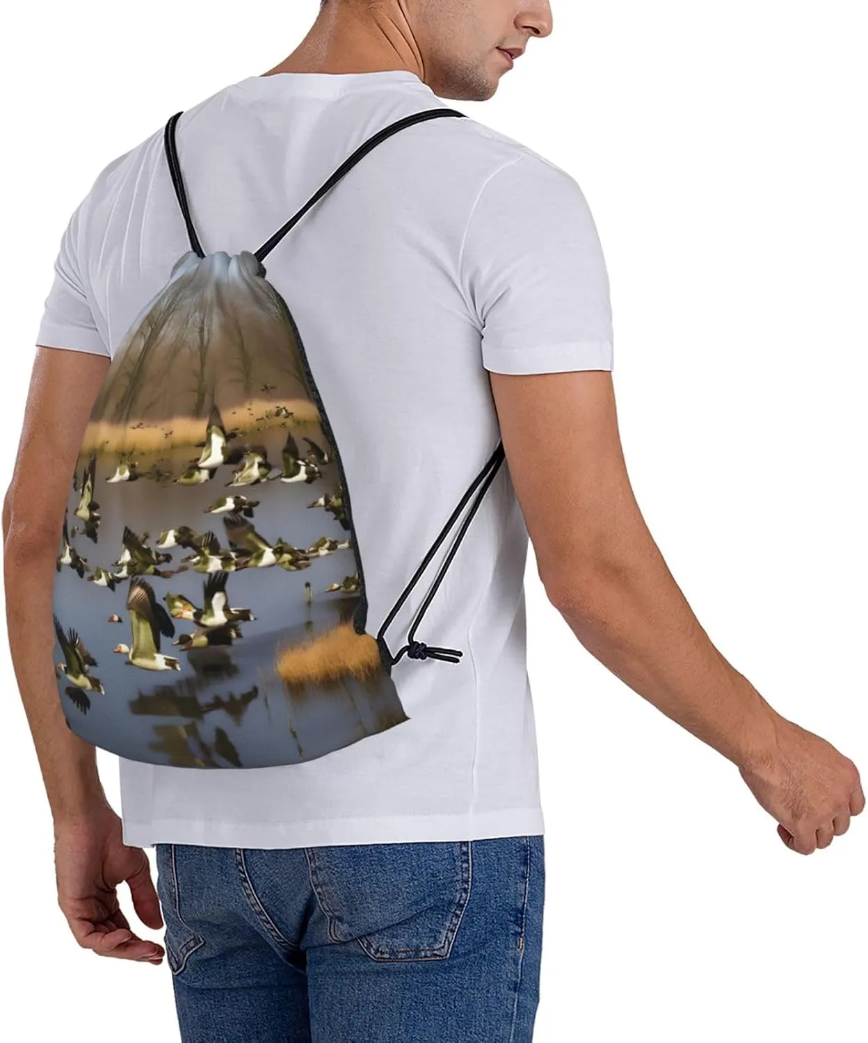 Flying Wild Ducks Print Sports Drawstring Backpack,Water Resistant Bag, Gym Backpack for Women Men