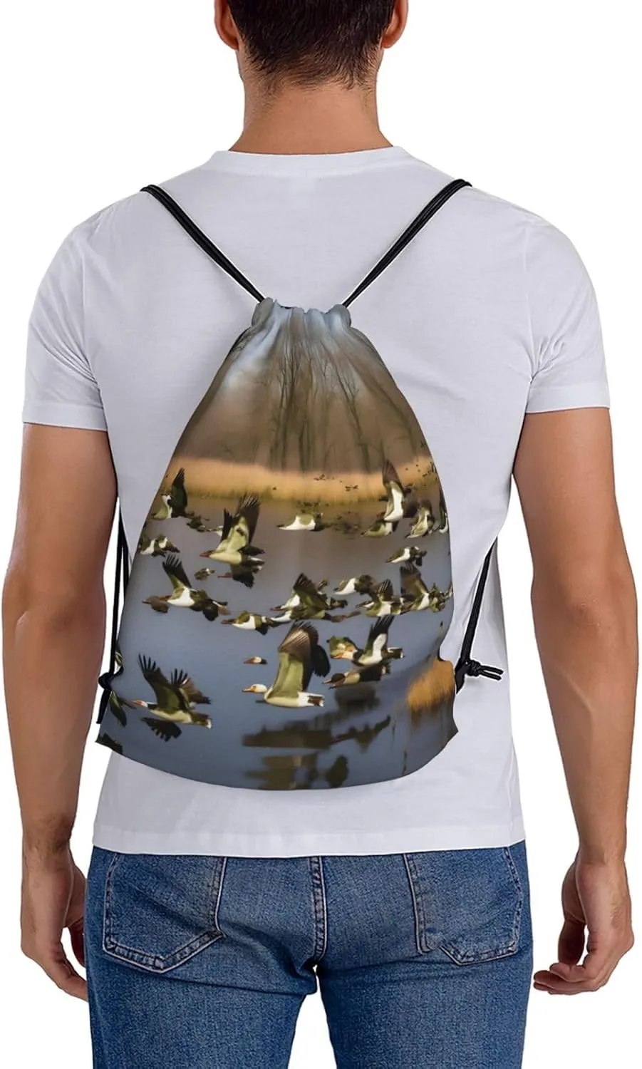 Flying Wild Ducks Print Sports Drawstring Backpack,Water Resistant Bag, Gym Backpack for Women Men
