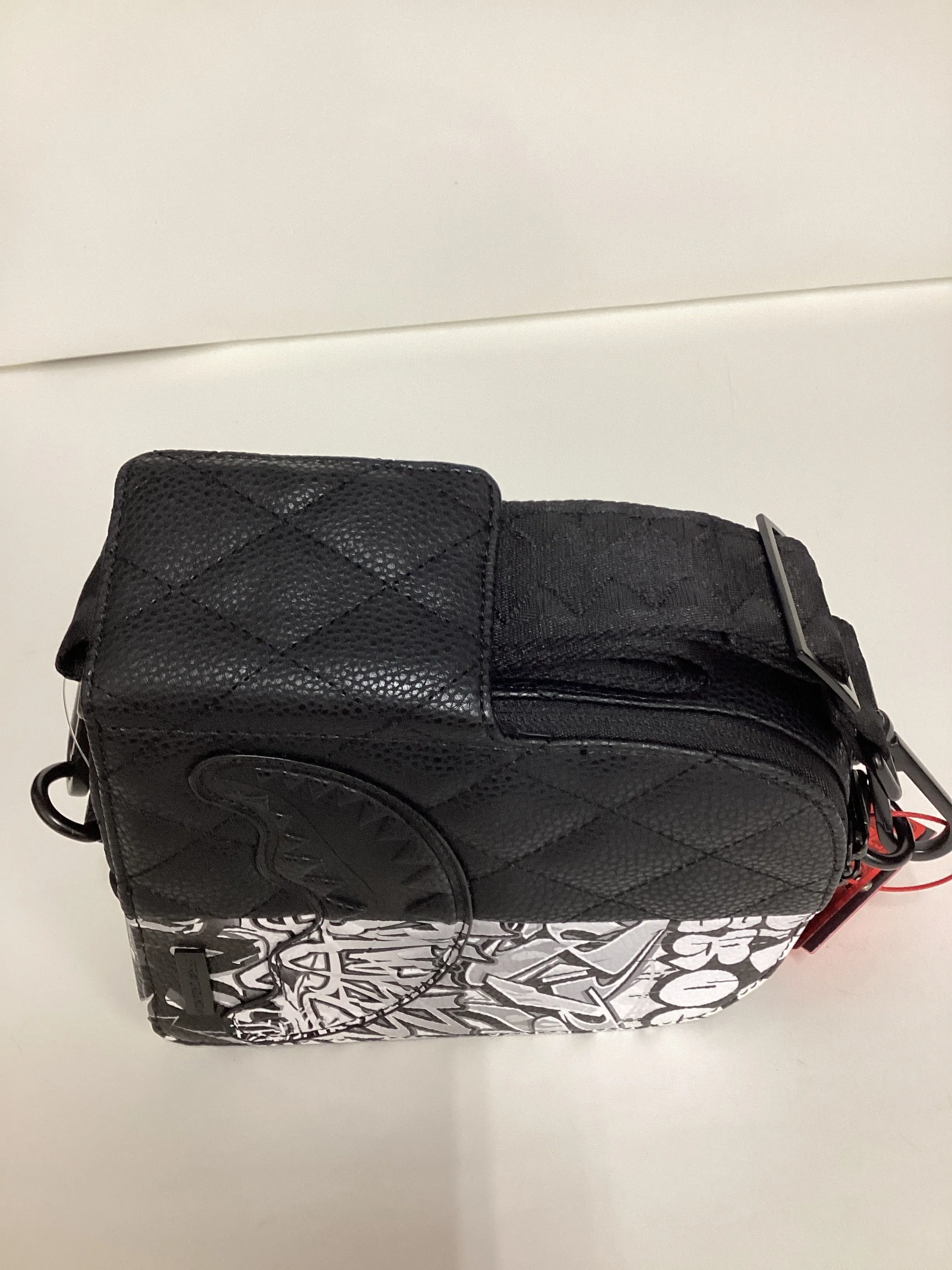 Half Graff Quilted Sling