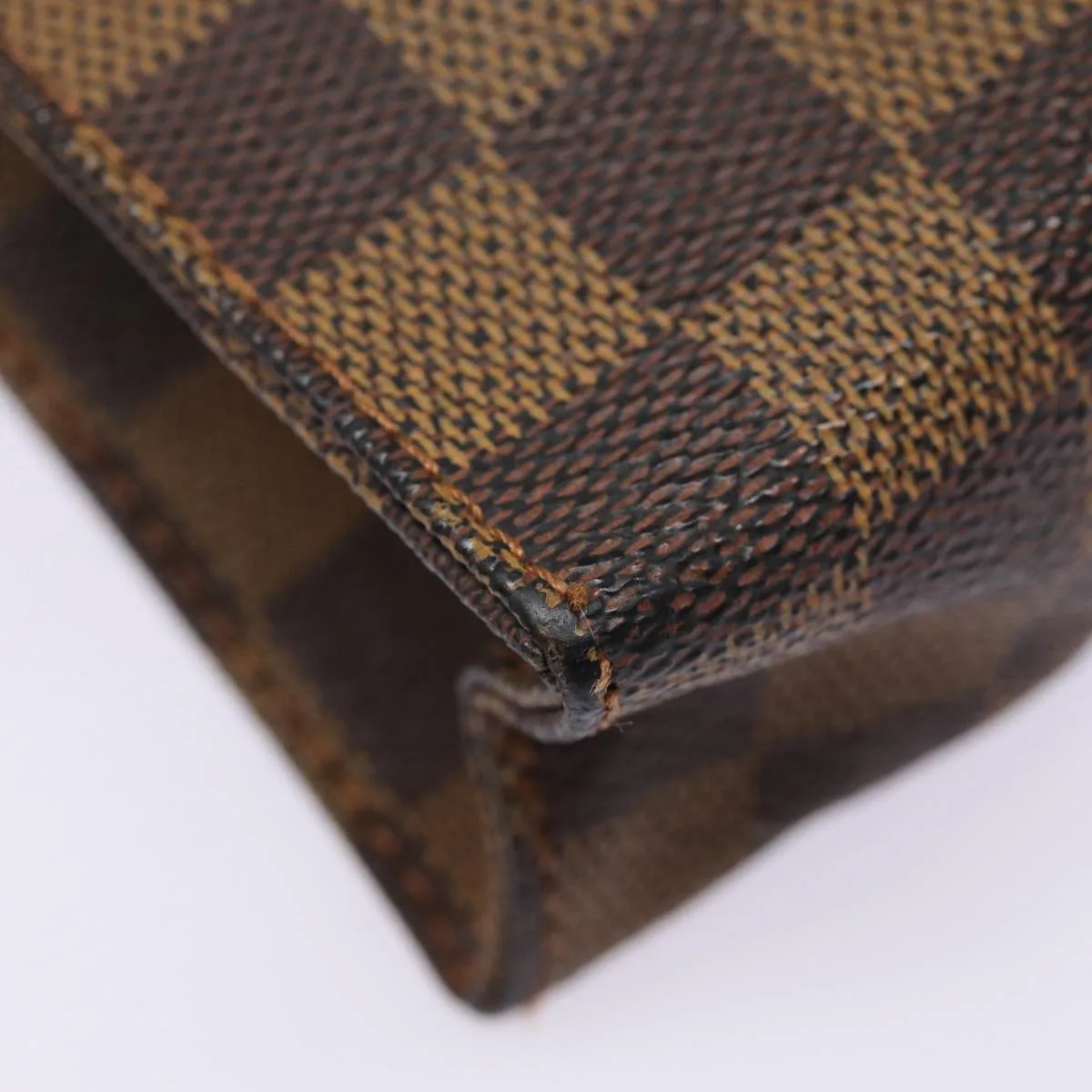 LOUIS VUITTON Damier Ebene Poche Toilette 26 Pouch N47543 LV Auth 87335