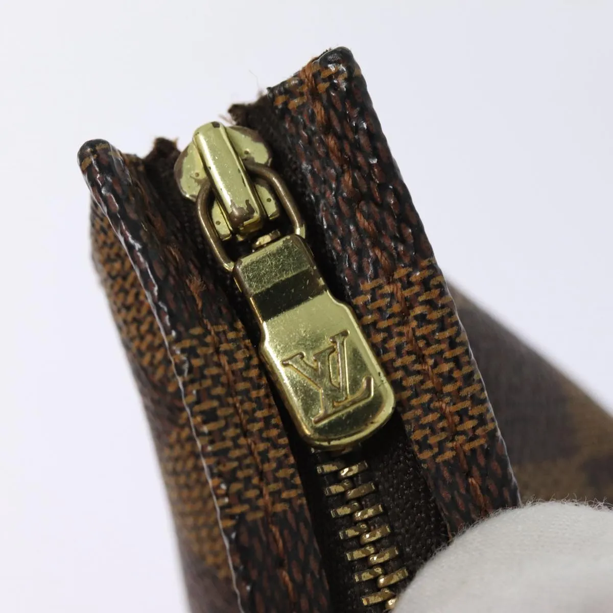 LOUIS VUITTON Damier Ebene Poche Toilette 26 Pouch N47543 LV Auth 87335