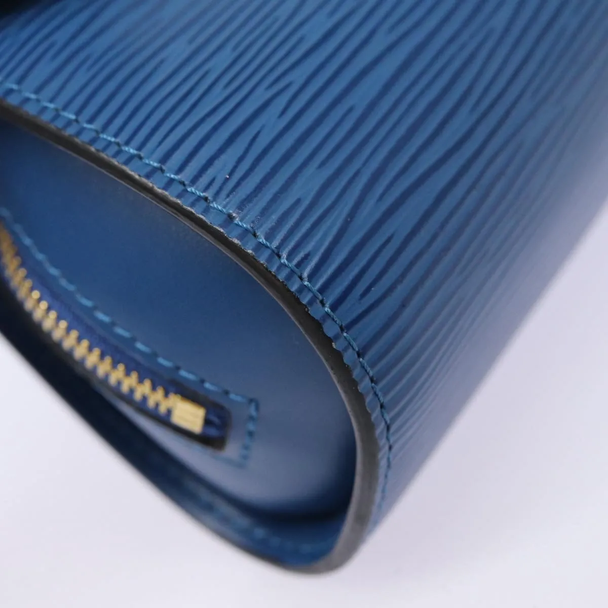LOUIS VUITTON Epi Dauphine PM Pouch Blue M48445 LV Auth 88777