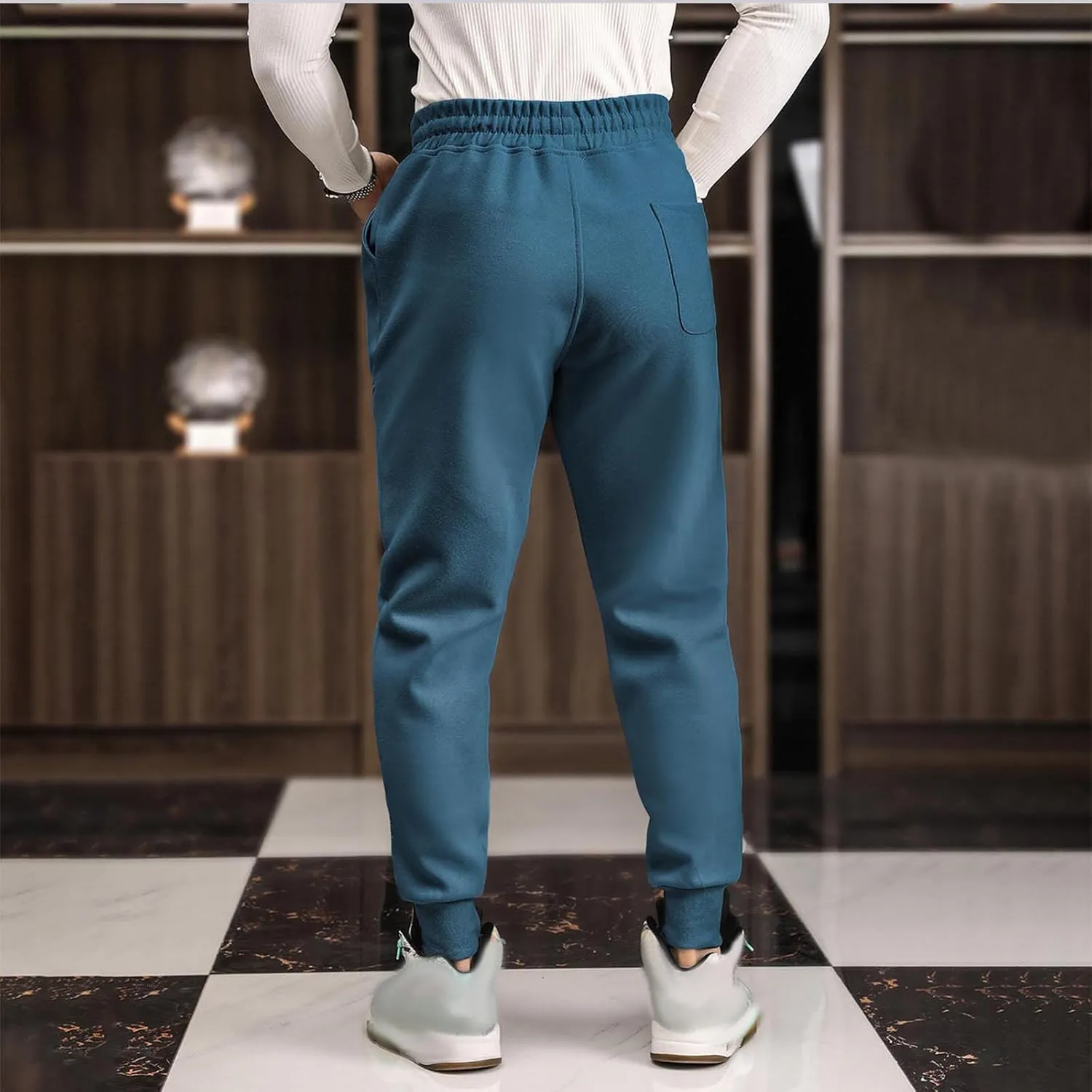 Mens Fleece Joggers with Pocket Drawstring Comfy Outdoor Running Athletic Sweatpants Trendy Warm Winter Joggers