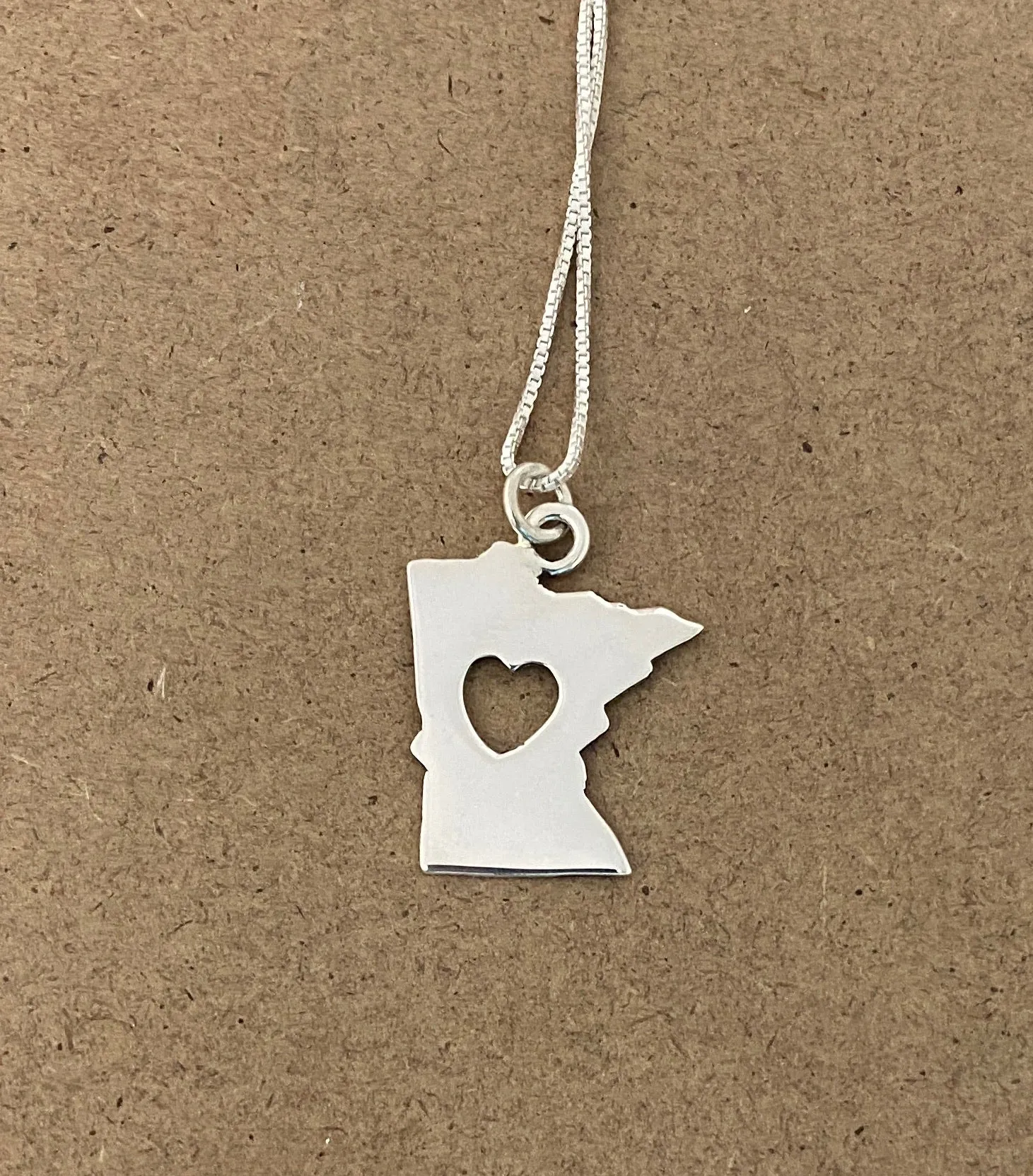 Minnesota Heart ❤️ Cut Through Charm
