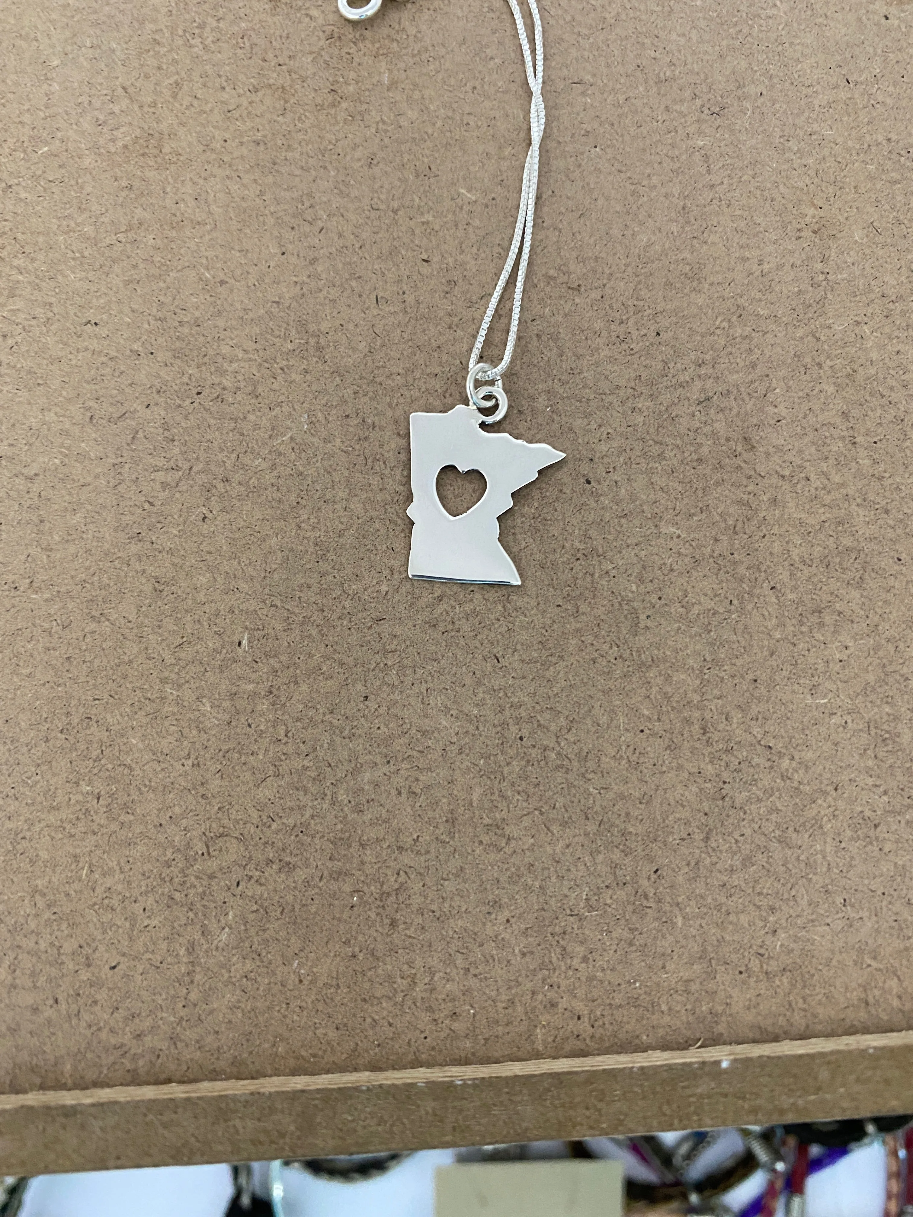 Minnesota Heart ❤️ Cut Through Charm