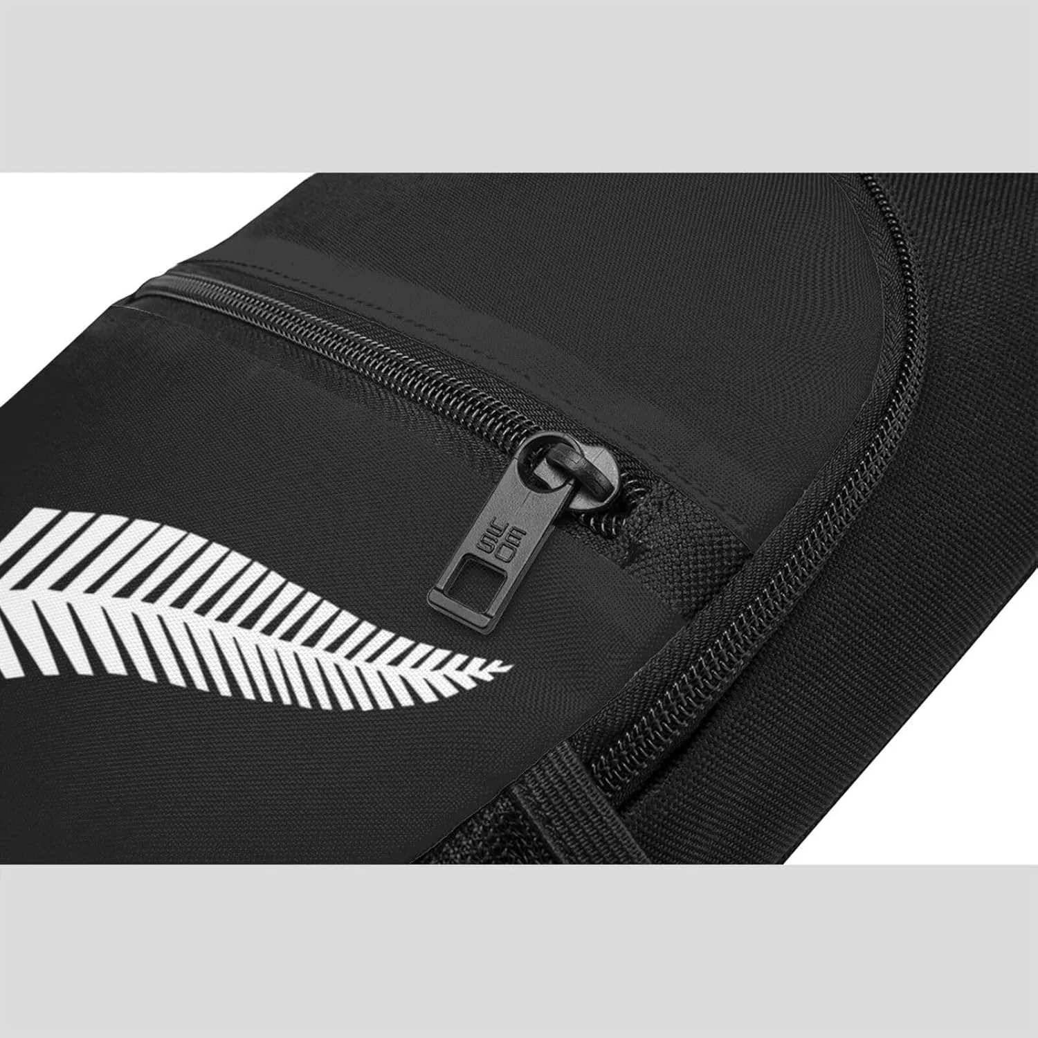 New Zealand Maori Fern Sling Bag Crossbody Backpack Shoulder Casual Daypack Bags for Men Women