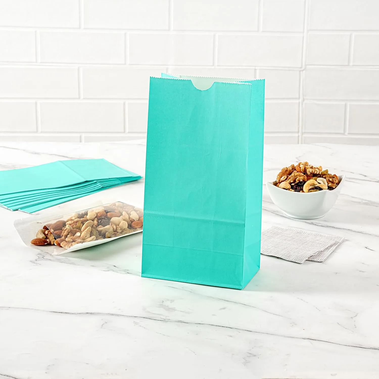 Restaurantware Bag Tek 4 LB Disposable Lunch Bags 100 Sturdy Take Out Bags - Flat Bottom Great For Restaurants Cafes And Bakeries Turquoise Paper Popcorn Bags Versatile For Grocery And More