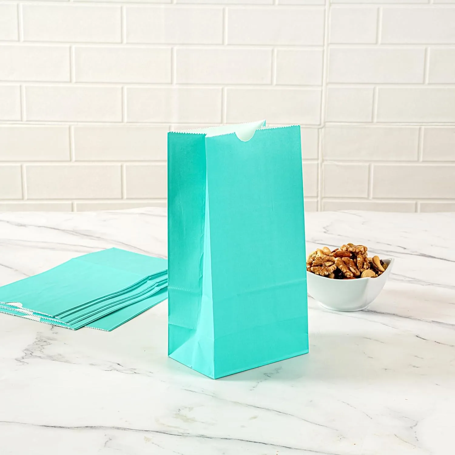 Restaurantware Bag Tek 4 LB Disposable Lunch Bags 100 Sturdy Take Out Bags - Flat Bottom Great For Restaurants Cafes And Bakeries Turquoise Paper Popcorn Bags Versatile For Grocery And More