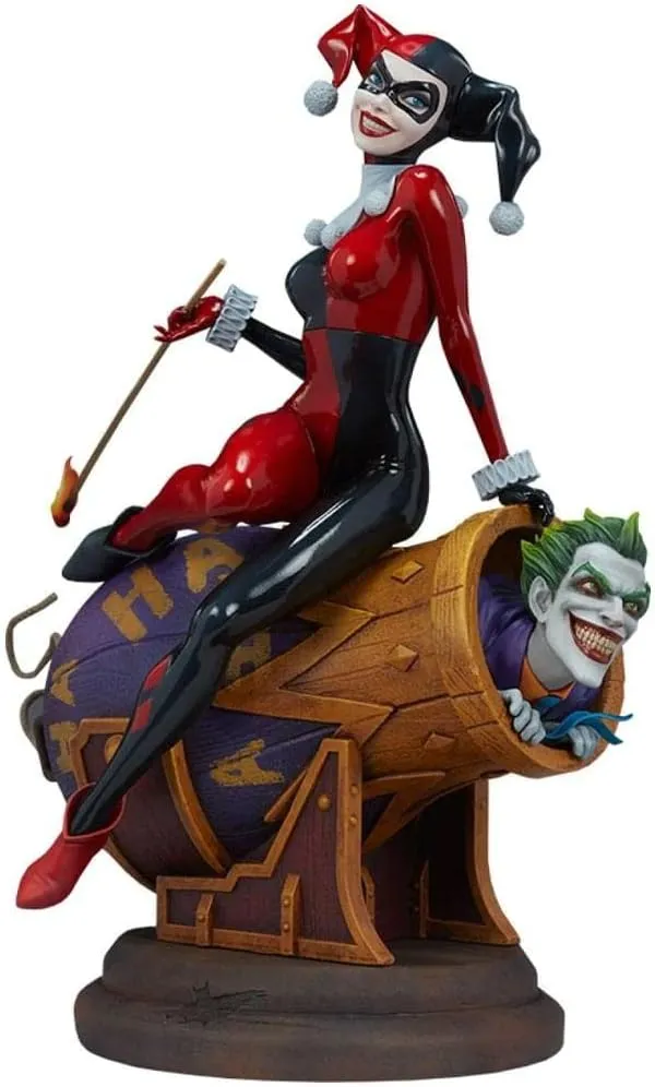 Sideshow Harley Quinn and The Joker Diorama