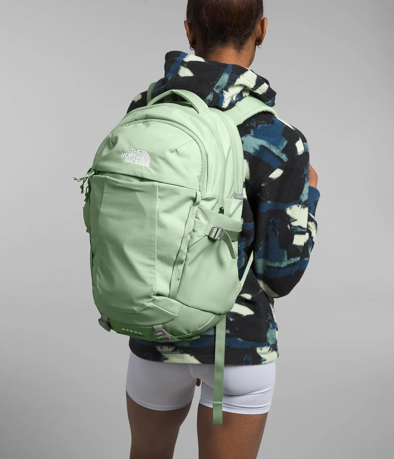 THE NORTH FACE Women's Recon Everyday Laptop Backpack - PFAS Free, Misty Sage Dark Heather/Meld Grey-NPF, One Size
