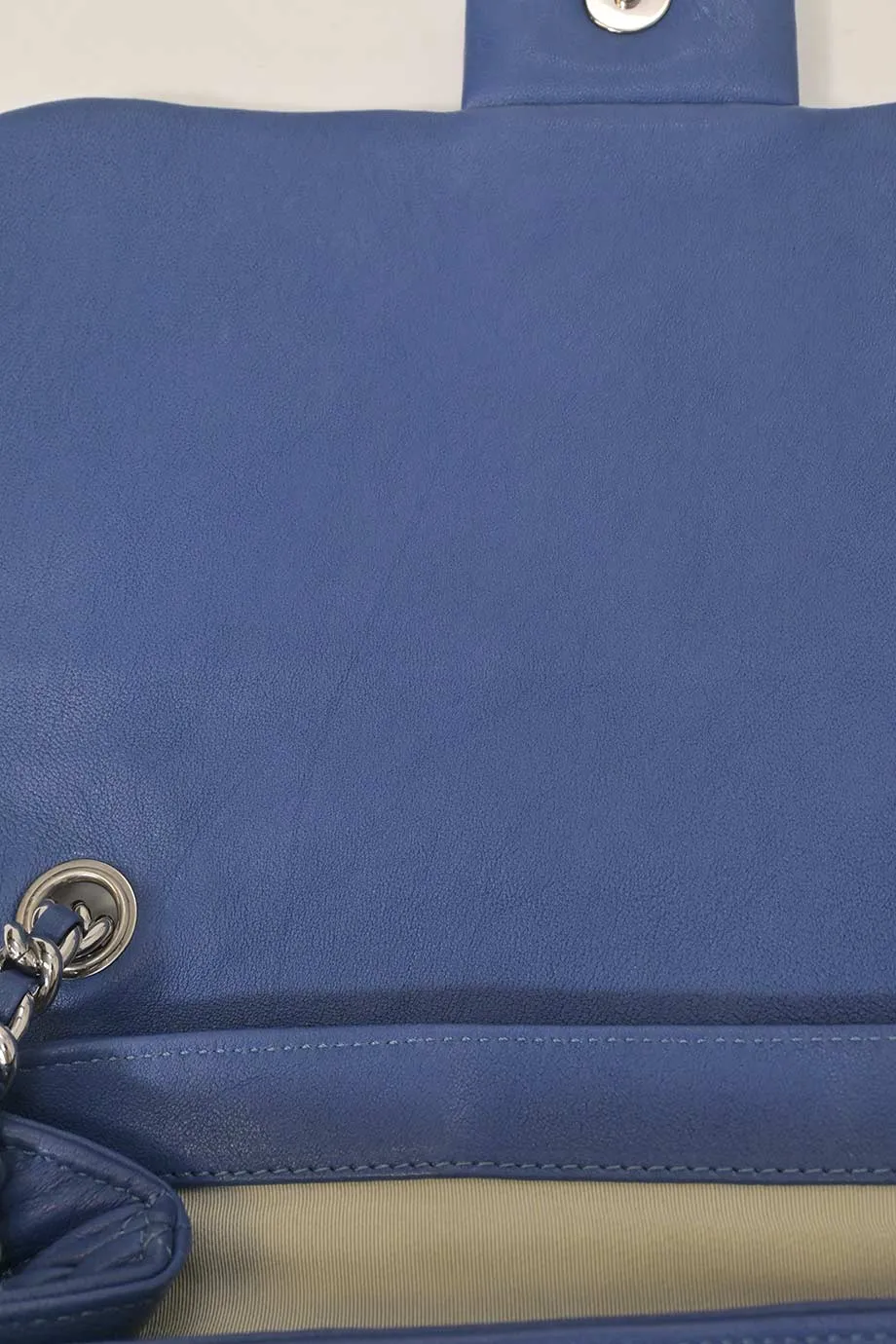 [WB7116] Chanel | Cross-Body Bag