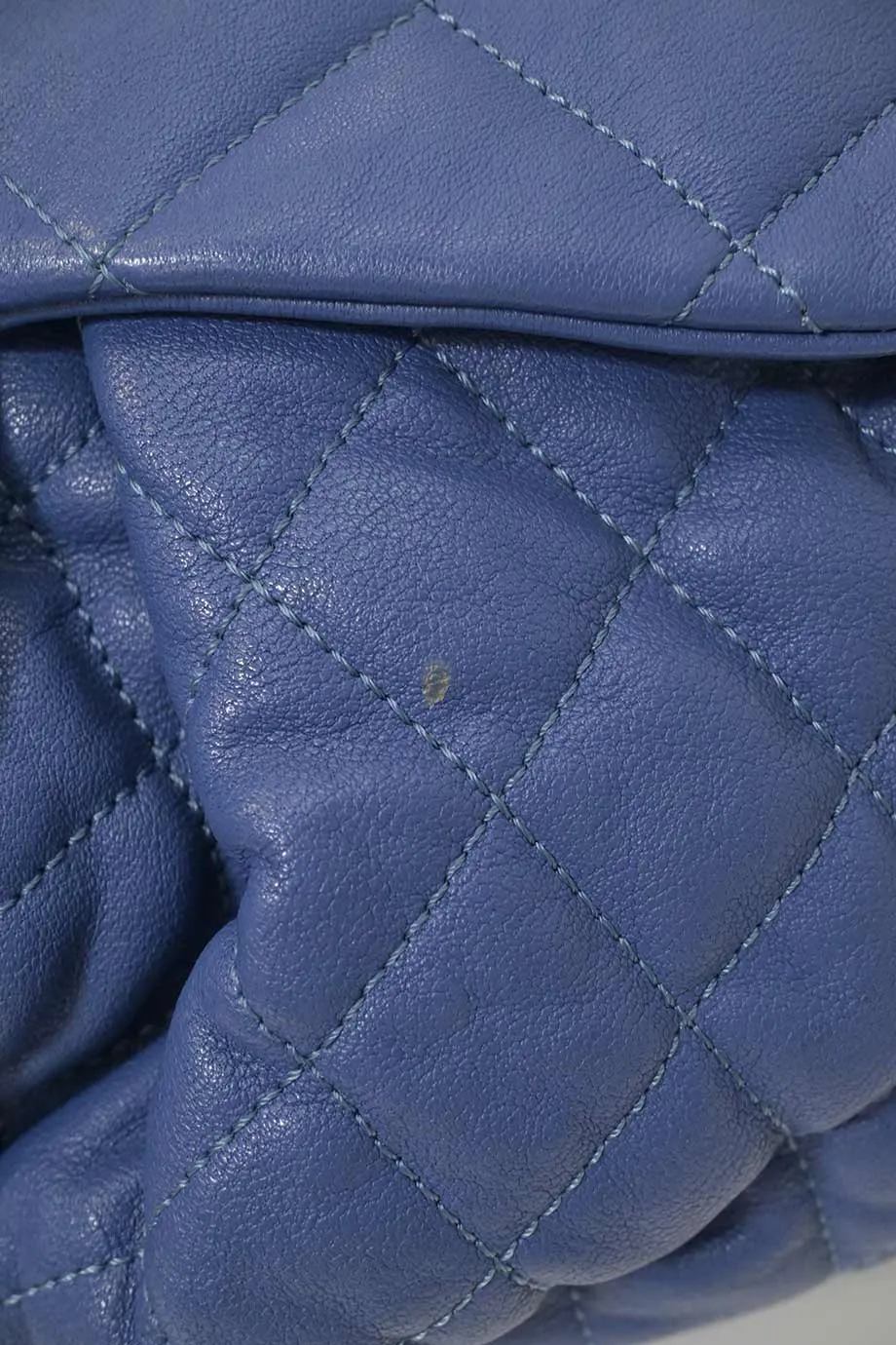 [WB7116] Chanel | Cross-Body Bag